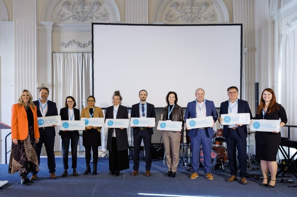 stmuk_25-10-02_116%281%29